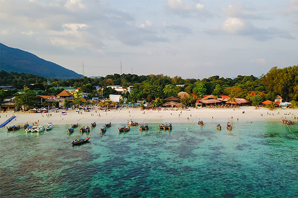 Travel Tips, Rental Advice & Destination Insights