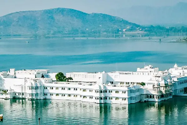 Car Rental in Udaipur